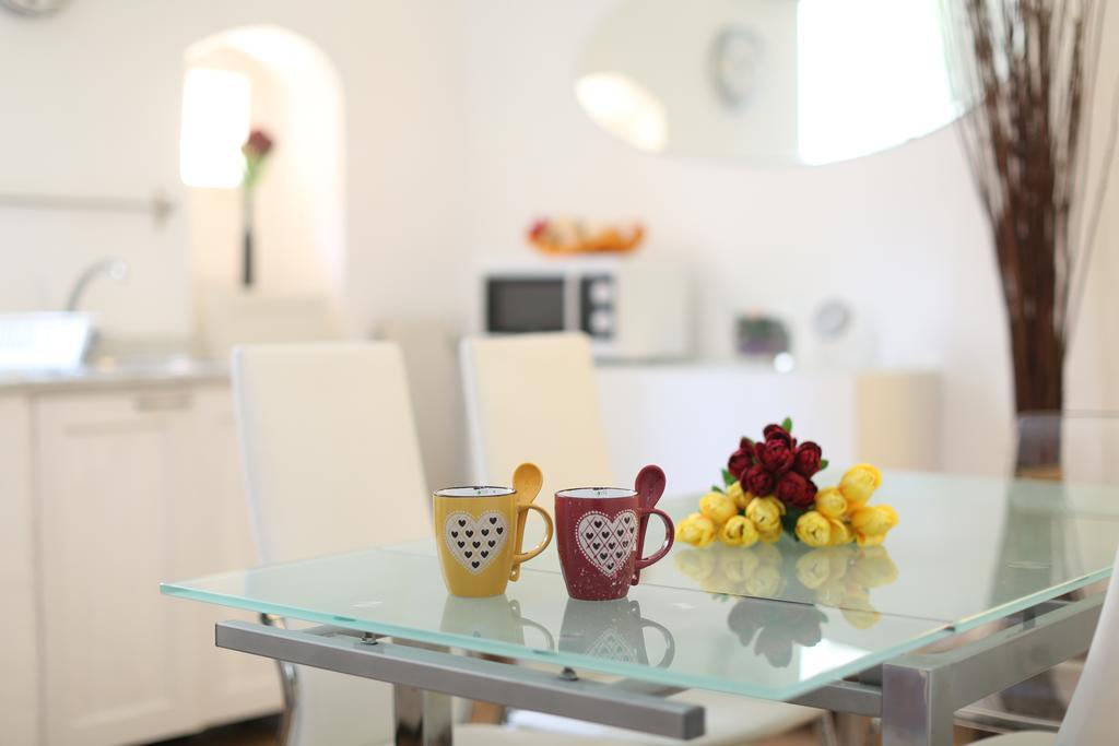 Petrarca Apartment Roma Esterno foto